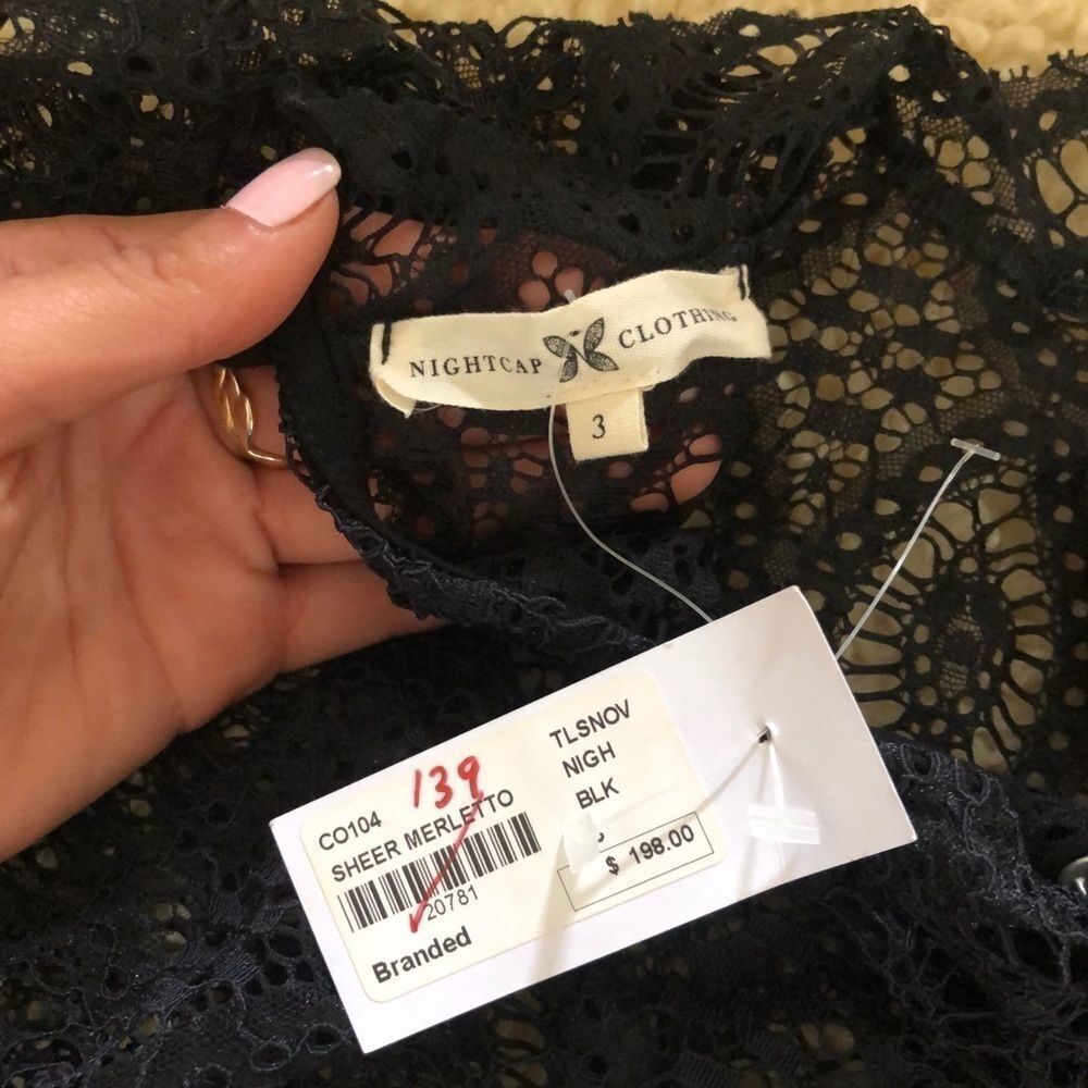 Nightcap sheer merletto lace top - Picture 5 of 5